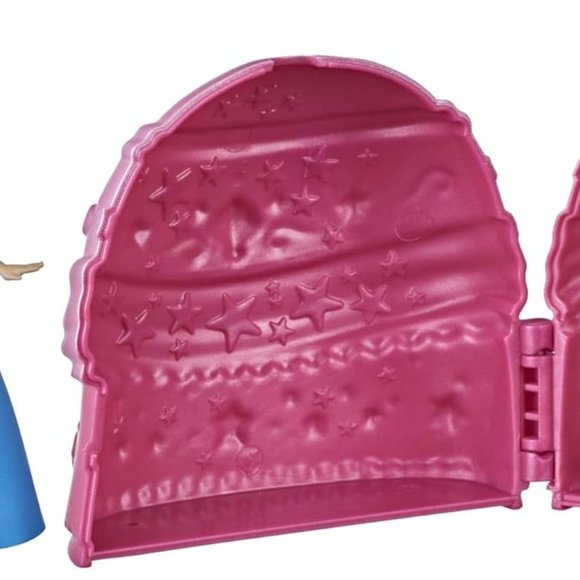 Fashion Surprise Princess Ariel 10 pcs ages 4+ great as a cake toper - Picture 12 of 13